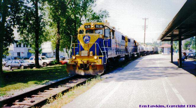 Photo of NECR 9536 leading a Burlington Wayfreight in Burlington, VT