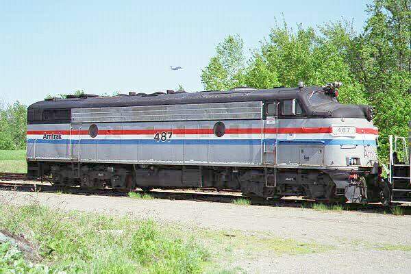Photo of Amtrak FL9-DM #487 @ N. Maine Junction