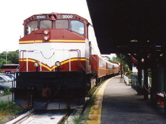 Photo of Cape Cod Central Railroad M-420 #2000 at Hyannis, MA.