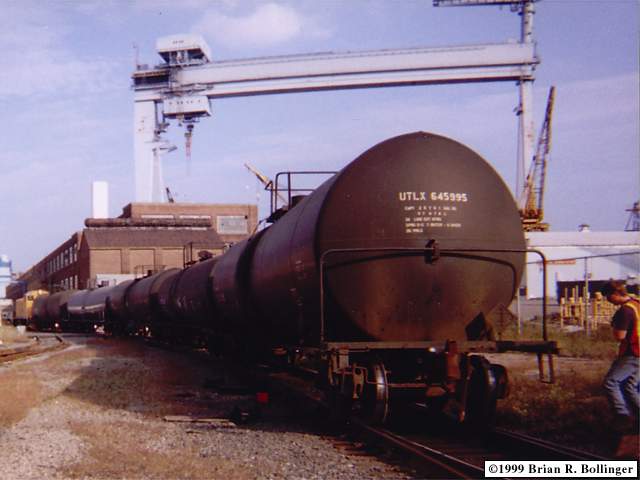 Photo of Goliath, #20 and tank cars