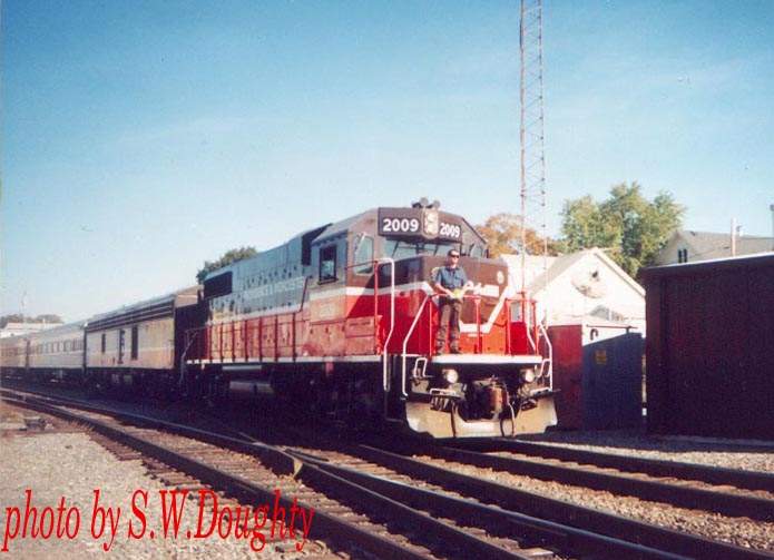 Photo of Providence & Worchester Foliage Train 2000