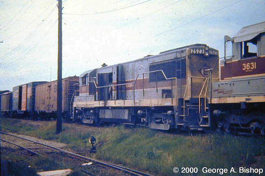 Photo of Erie Lackawanna GE U25b #2523 at Fitchburg, MA in June, 1970