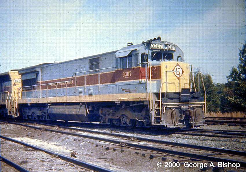 Photo of Erie Lackawanna GE U33c #3307 in Hill Yard in Ayer, MA in August, 1970