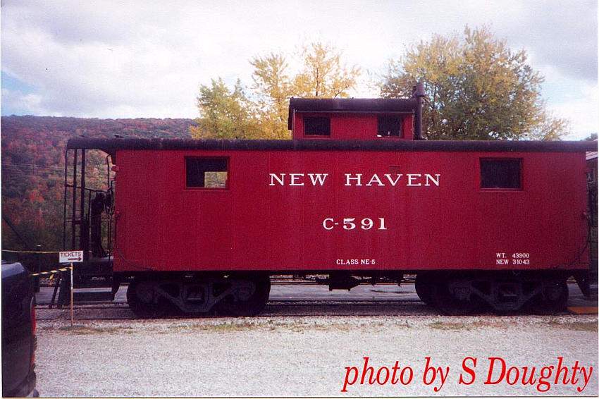 Photo of NEW HAVEN STEEL CABOOSE C-591