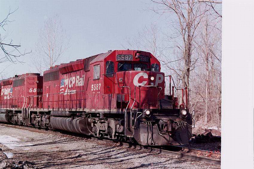 Photo of CP 5587 at Mechanicville, NY
