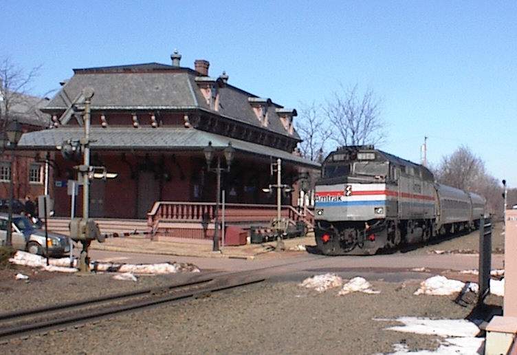 Photo of Amtrak at Windsor, CT
