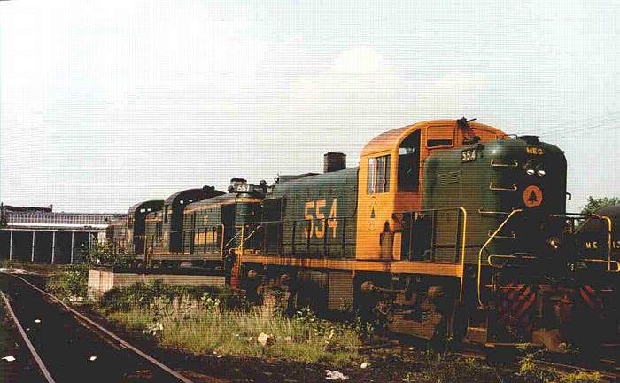 Photo of MEC 557,556,and 554 await disposition 10-75 Rigby Yard ,Maine