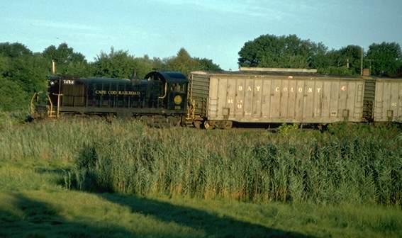 Photo of CCRR Alco S-1 1058 hauls the trash.