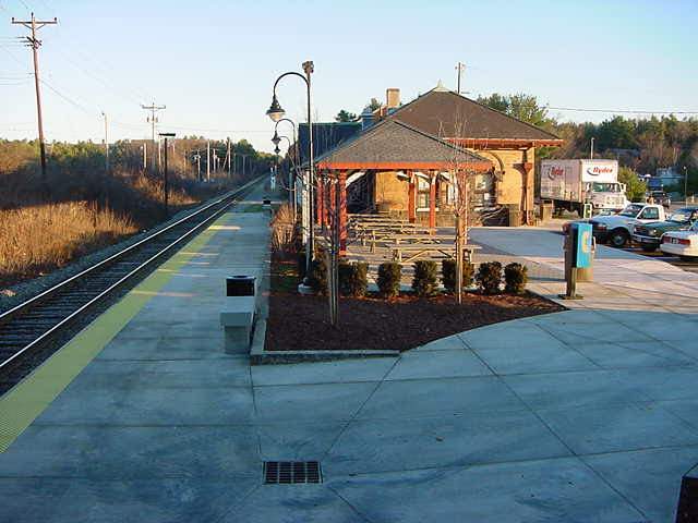 Photo of Durham, NH station on 12-4-01