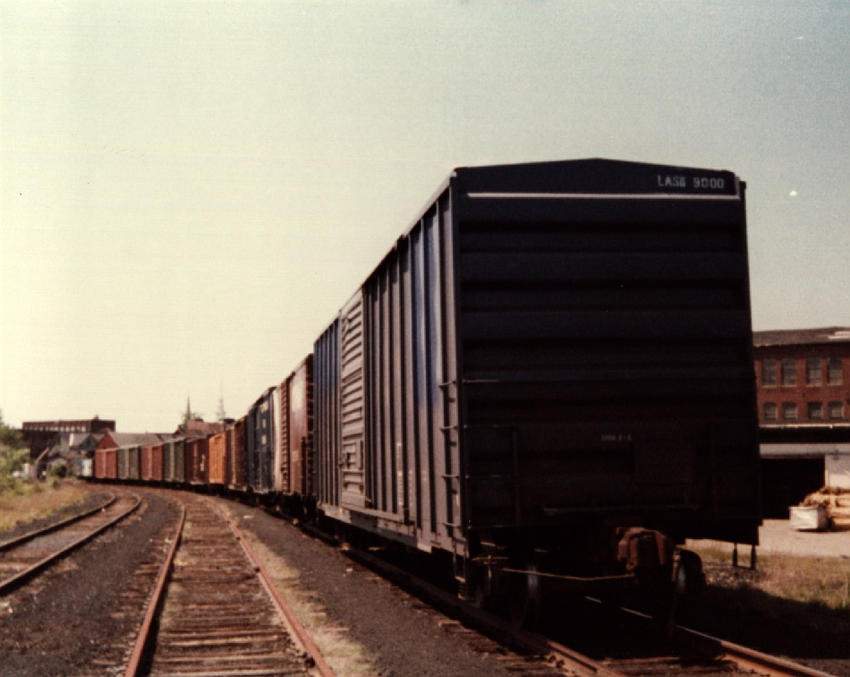 Photo of B&M freight in Keene, NH June 1980