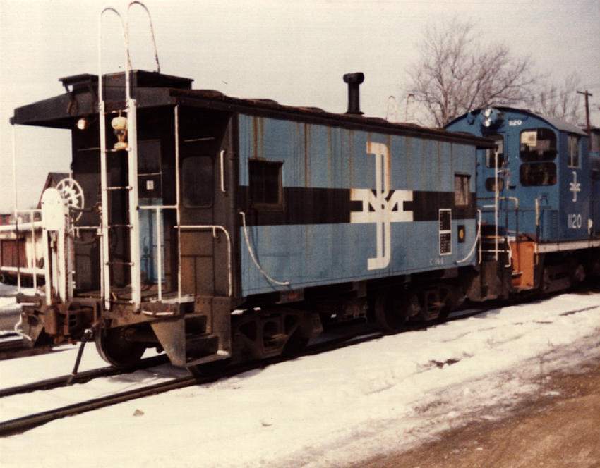 Photo of B&M 1120 & buggy C-164 in Gardner, MA 1979