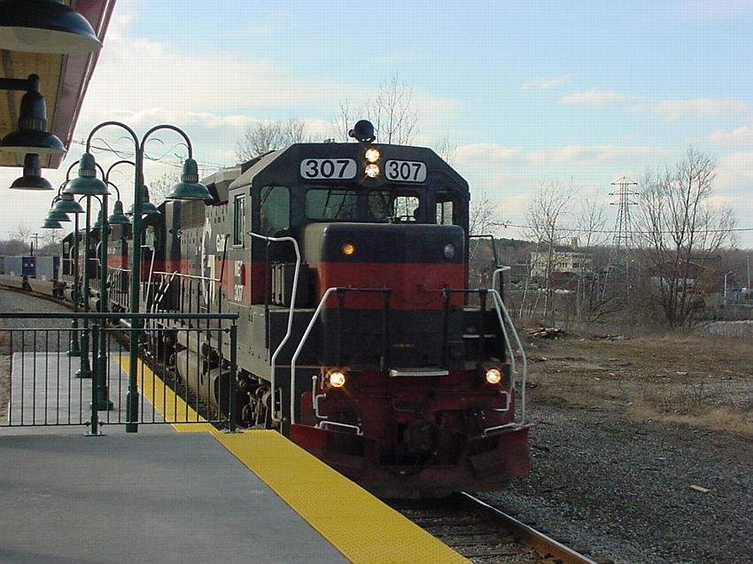 Photo of Train EDPB passing Saco Station