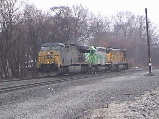 Photo of Train Q264's power at Framingham
