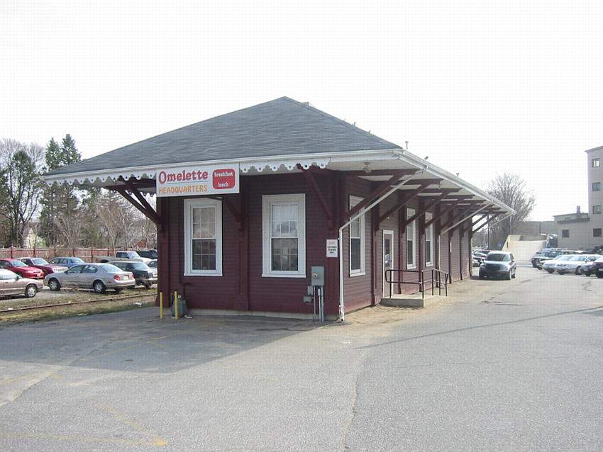 Photo of A traditional style B&M railroad station in Wakefield, Ma