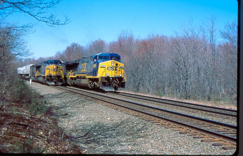 Photo of Q116 and Q420 meet.