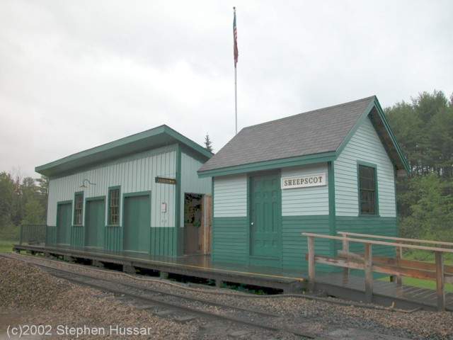 Photo of WW&F Ry freighthouse and station at Sheepscot