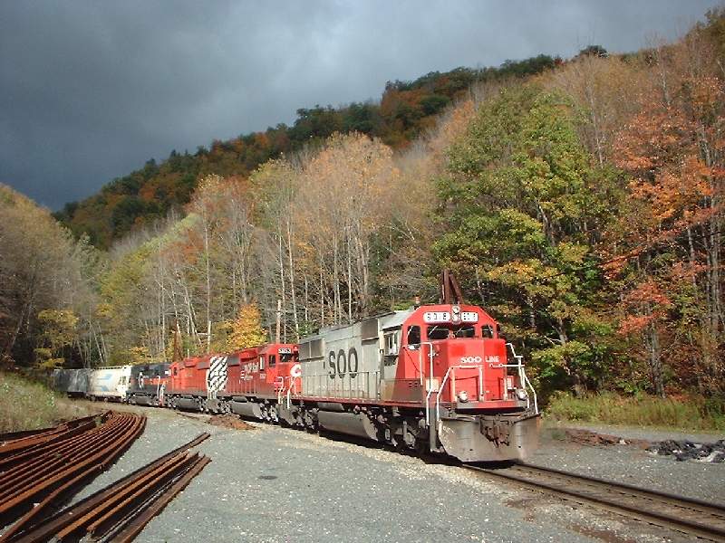 Photo of MOED  on 10/20/2002 with the SOO 6018