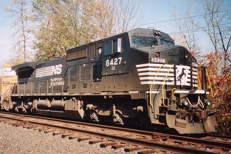 Photo of NS 8427 at Holyoke, MA