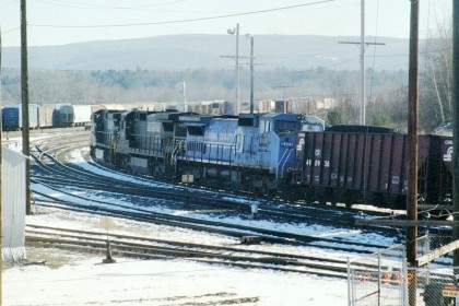 Photo of NS/CR -NHB-86 Loaded Bow Coal at East Deerfield Yard