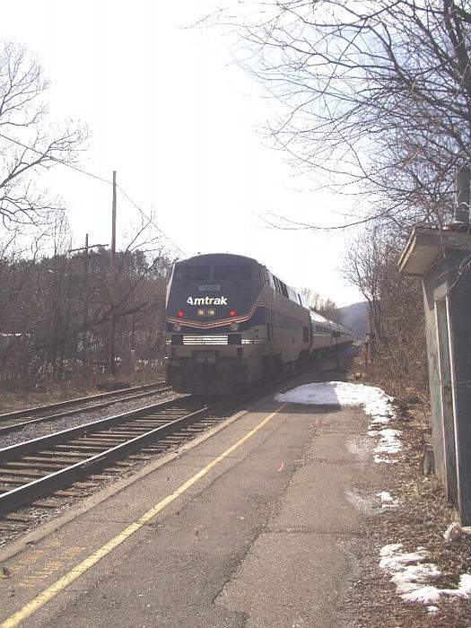 Photo of Amtrak Vermonter Southbound departing Waterbury, VT