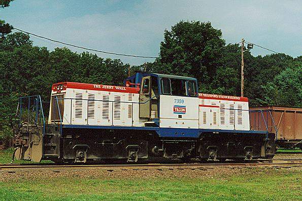 Photo of Branford GE 85T #7359 resting at Pine Orchard, CT.