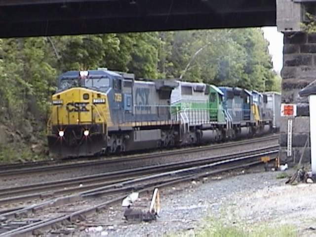 Photo of CSX train Q420 at Framingham,Ma