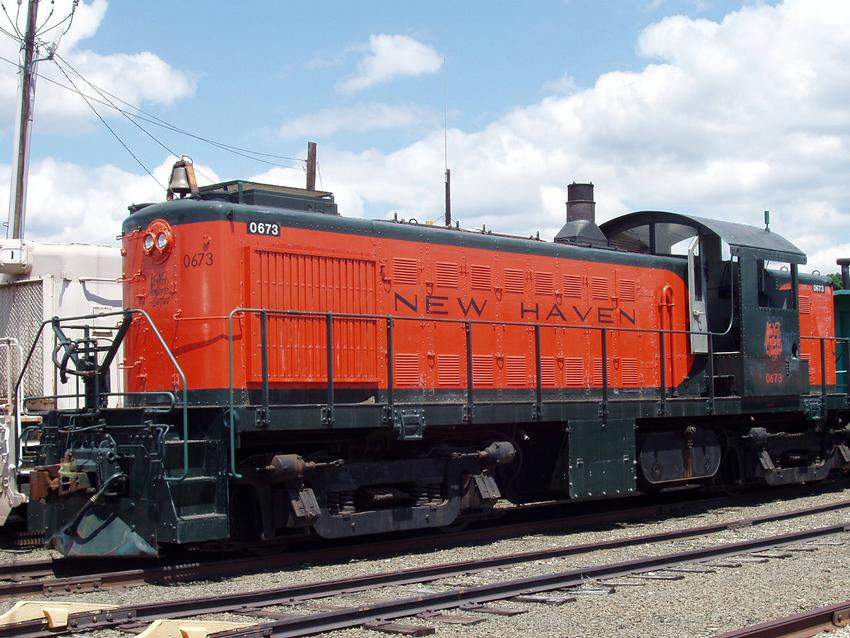 Photo of New Haven #0673 - Alco RS-1