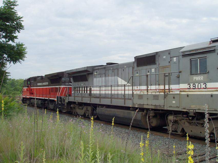 Photo of P&W #3903 & #3902 hold up the rear