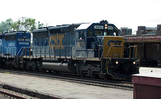 Photo of CSX Q294 eastbound at Springfield