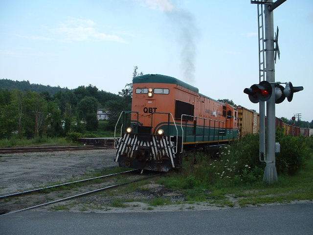 Photo of 515 heading west to Lewiston Junction