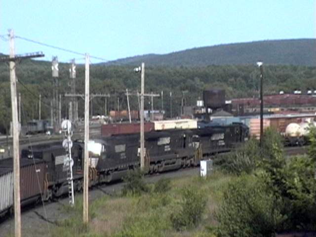 Photo of BOW Coal train leaving East Deerfield Yard