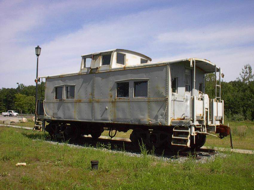 Photo of Ex-Reading or Lehigh Valley Caboose at Wickford Junction, RI