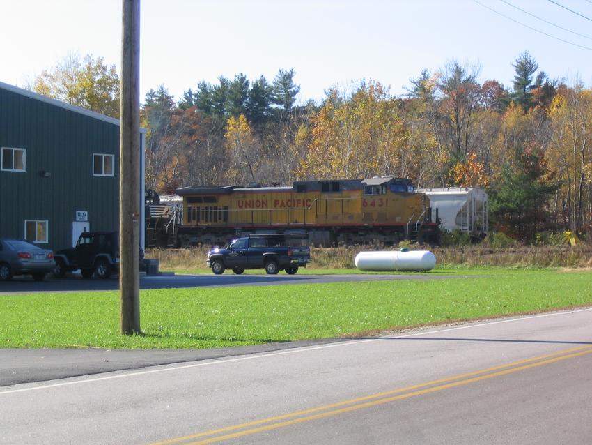 Photo of Bow coal train with UP AC4400 lead unit