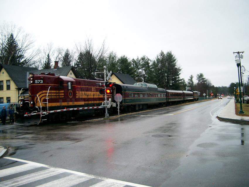 Photo of Conway Scenic Test Train 11-20-03 02
