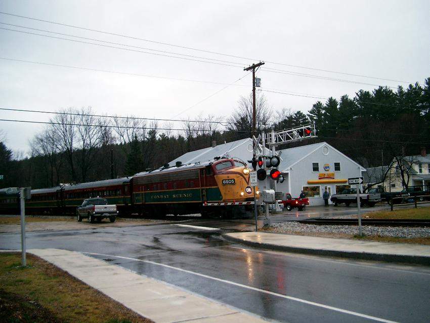 Photo of Conway Scenic Test Train 11-20-03 01