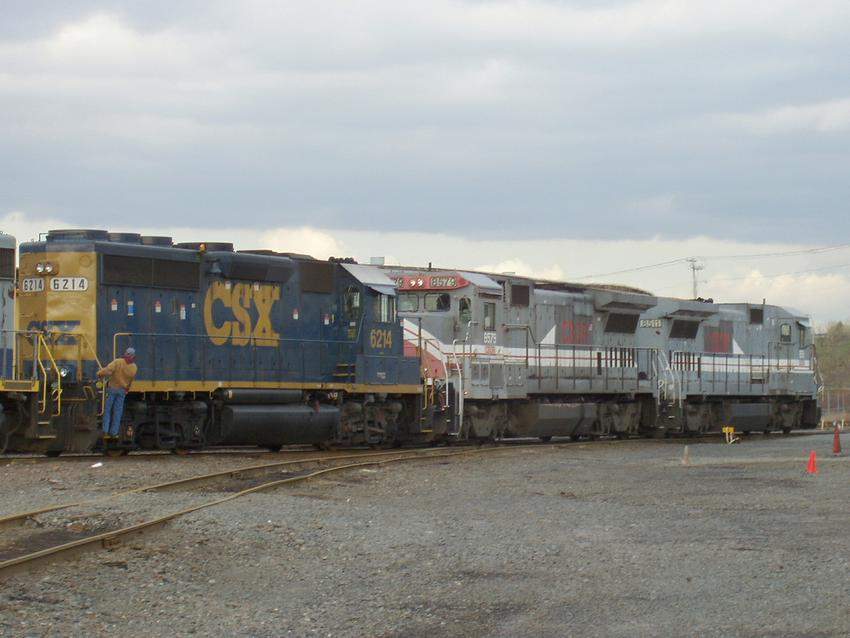 Photo of CSX #6214 joins CSOR pairs at Cedar Hill