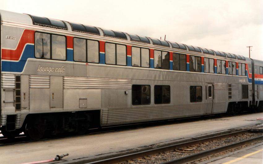 Photo of Superliner Lounge car on train #4