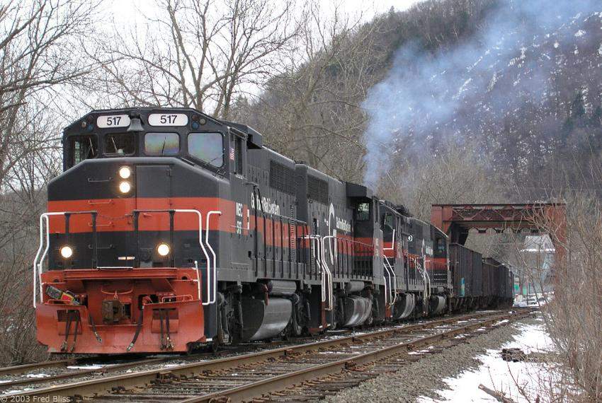 Photo of Mt. Tom coal train with empty coal hoppers
