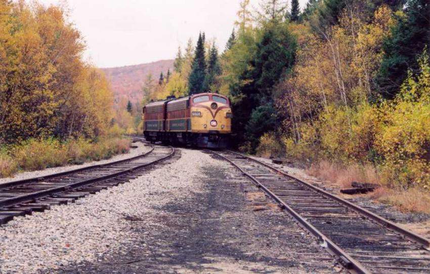 Photo of Crawford Notch Train Fall 2003