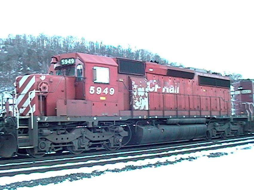 Photo of Close up of CP SD40-2 #5949