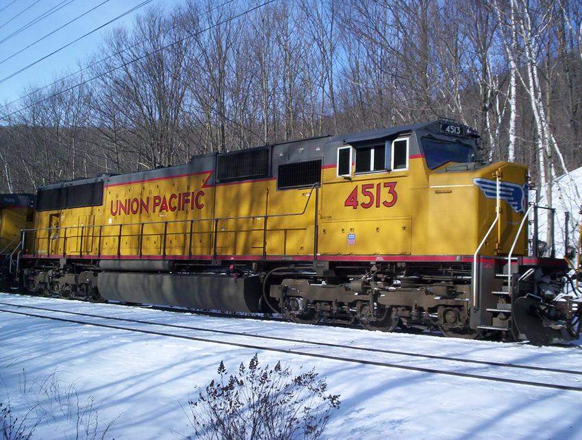 Photo of UP 4513 on D&H 8858