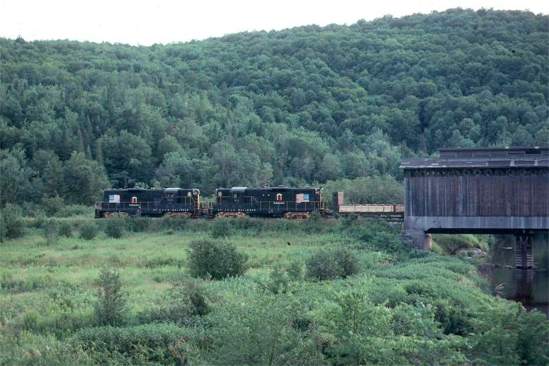 Photo of St J & LC GP7's at Wolcott Vt