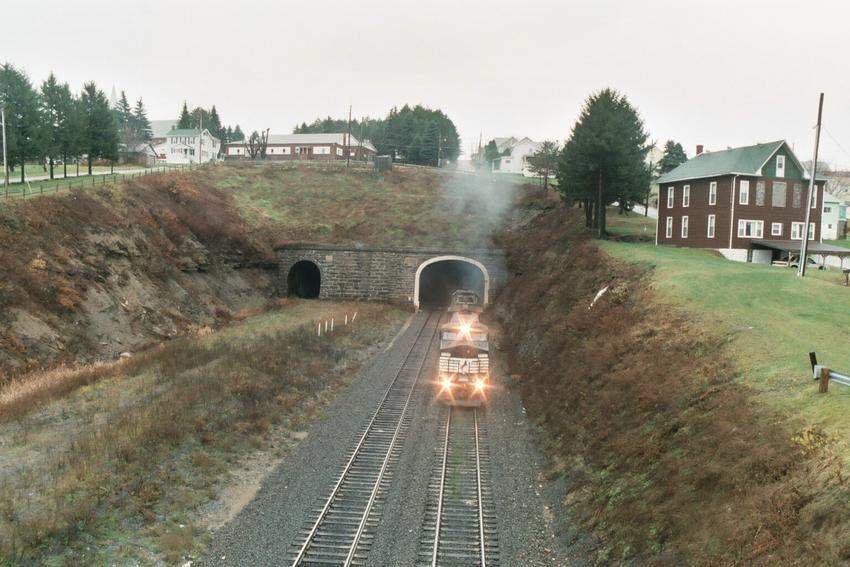 Photo of NS Slab Train