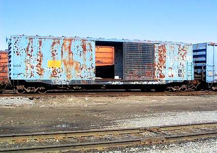 Photo of B&M PS-1 boxcar at Waterville