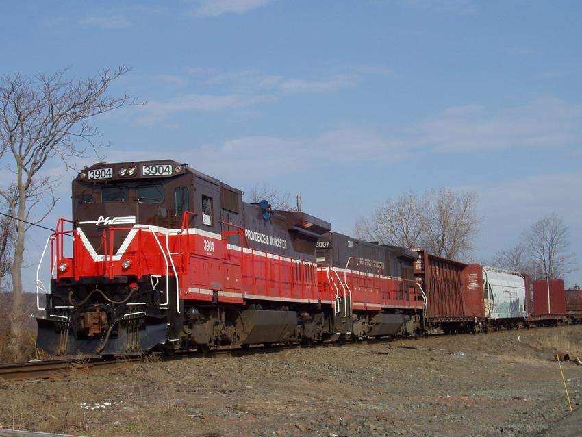 Photo of P&W #3904 and Co.