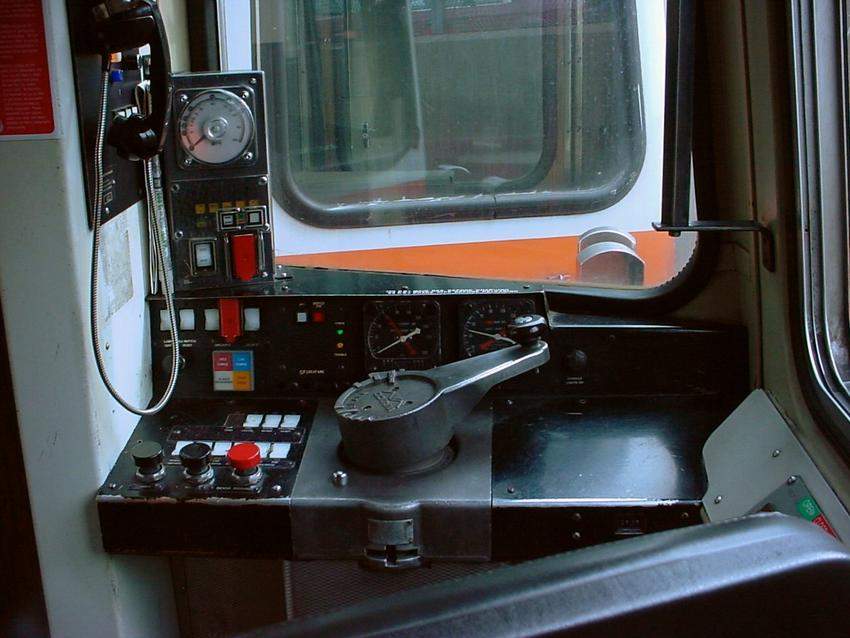 Photo of Cab of 01200