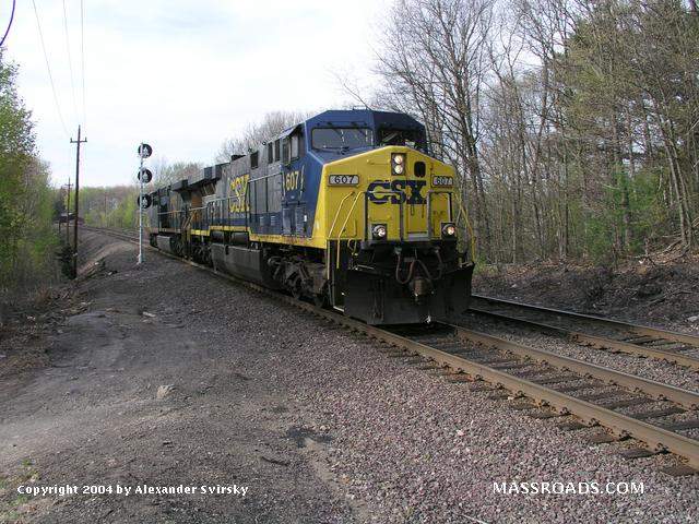 Photo of On GRS, CSX #607 and 5108 move light west at CPF-FY (Frye) in Andover, Mass.