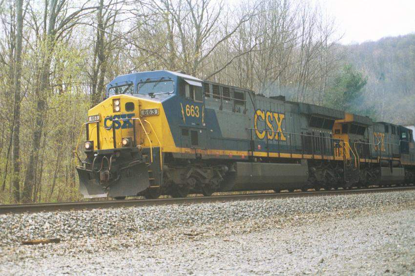 Photo of CSX 663 leads a intermodel into Chester, MA