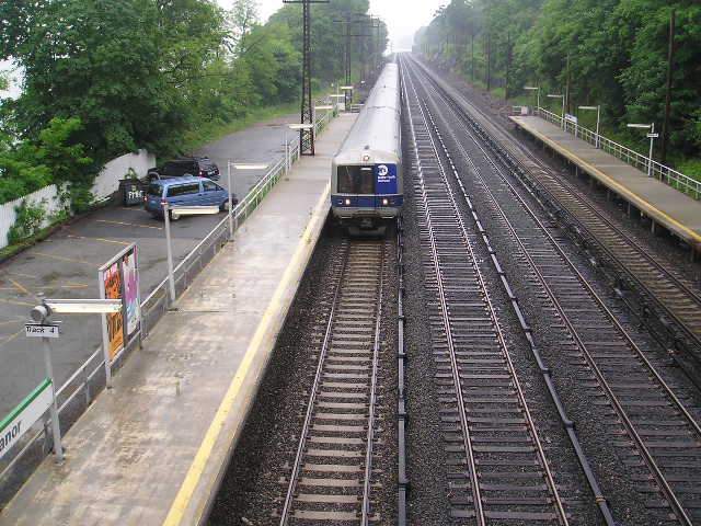 Photo of Approaching southbound local