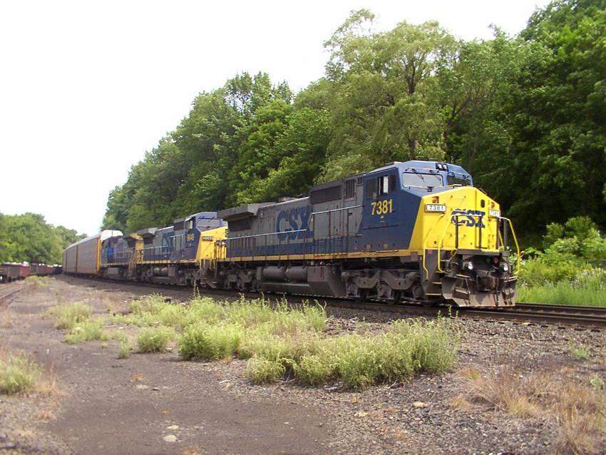 Photo of CSX #7381 East Bound Auto Rack Manifest Chester Mass June 5th 2004